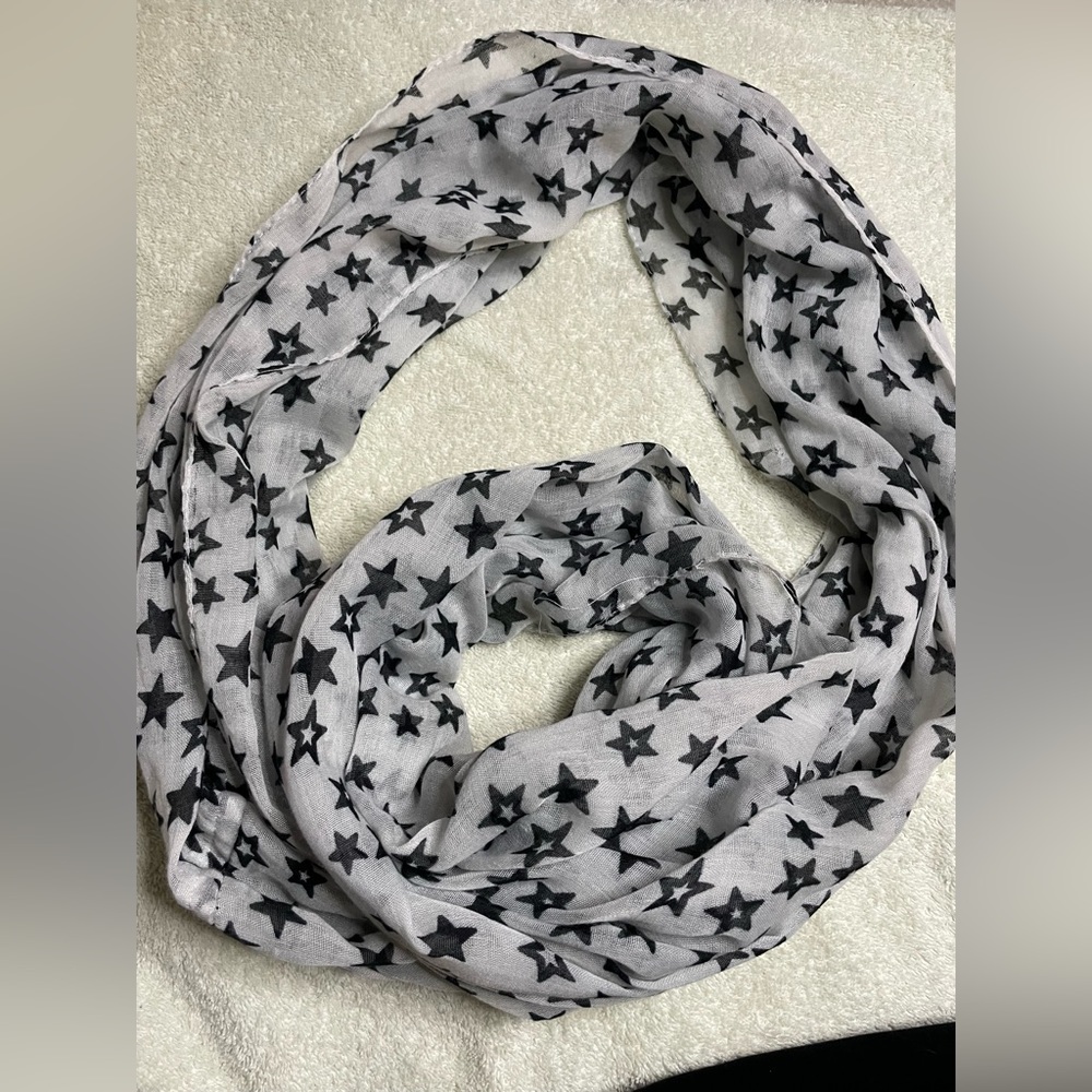 Star infinity scarf